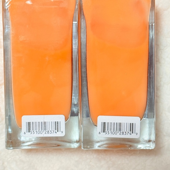 TRULY Anti-Cellulite Resurfacing Body Serum 3.1 fl oz (x 2) - NEW! (No box) - Picture 2 of 3